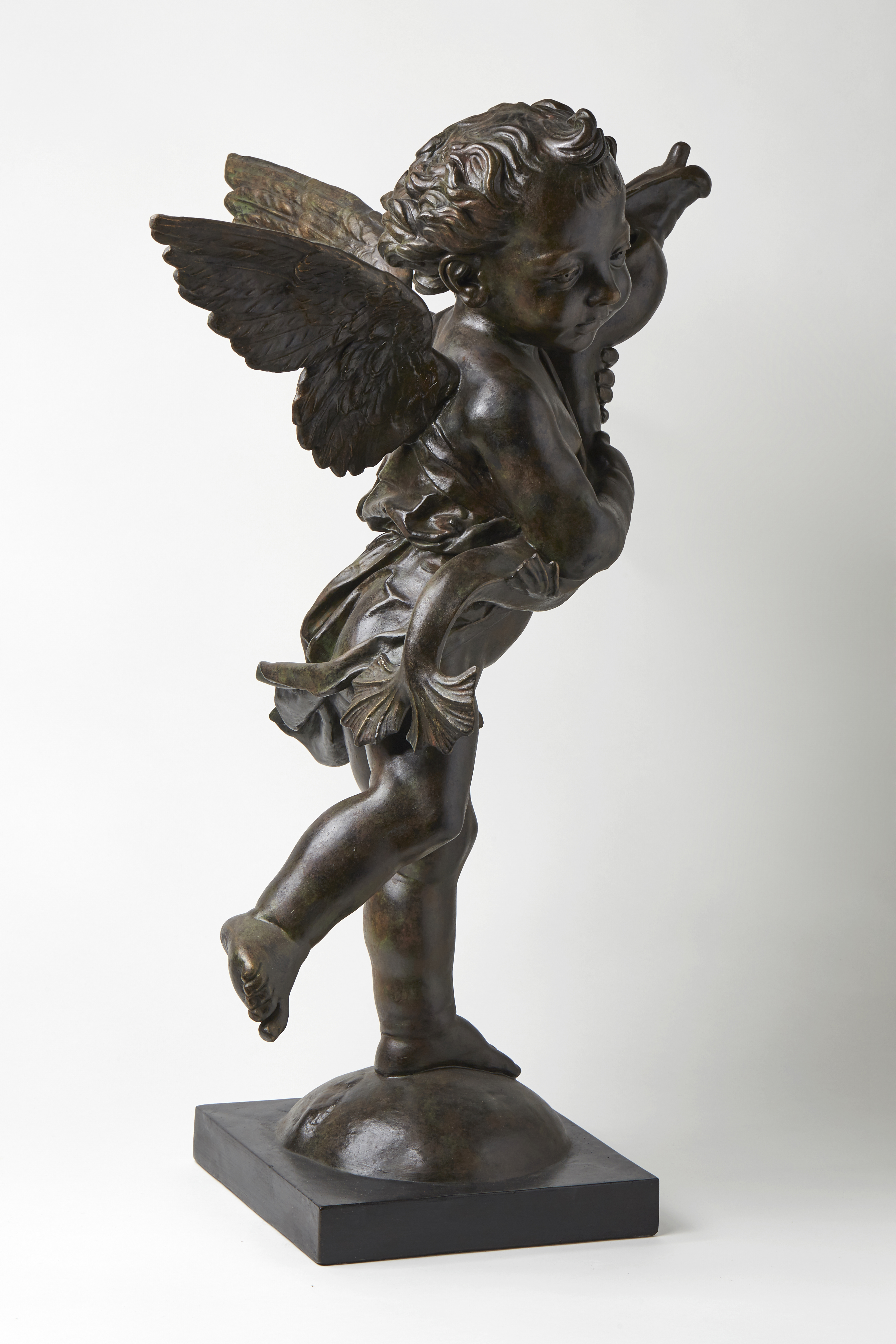 Putto mit Delphin, Brunnenfigur