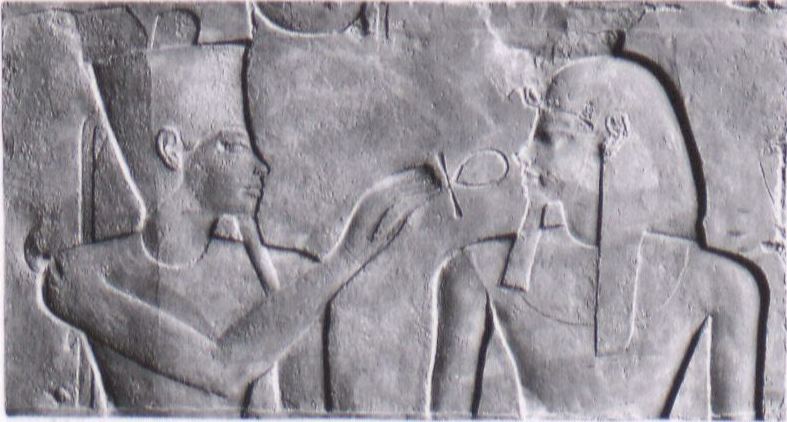 Amenophis III. vor Amun-Re